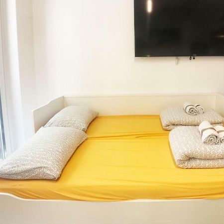 Duomo Luxury House 9 Pax Villa Milan Bagian luar foto