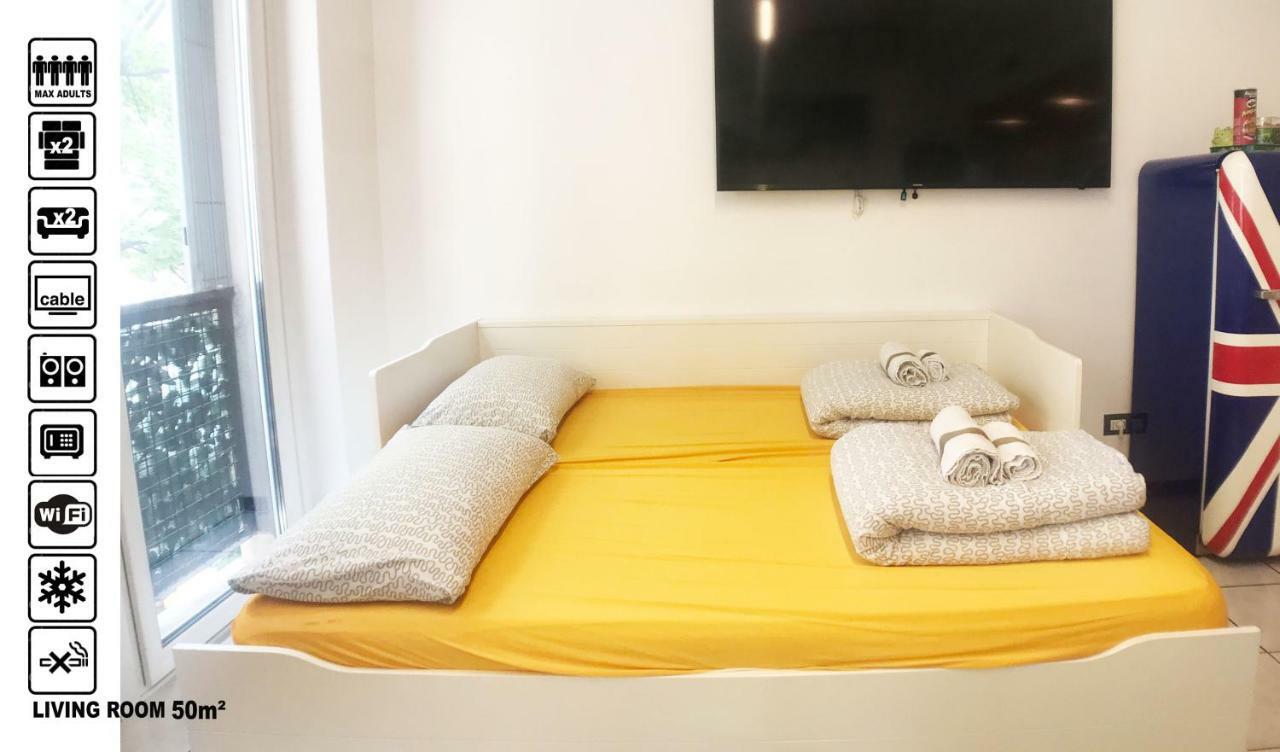 Duomo Luxury House 9 Pax Villa Milan Bagian luar foto