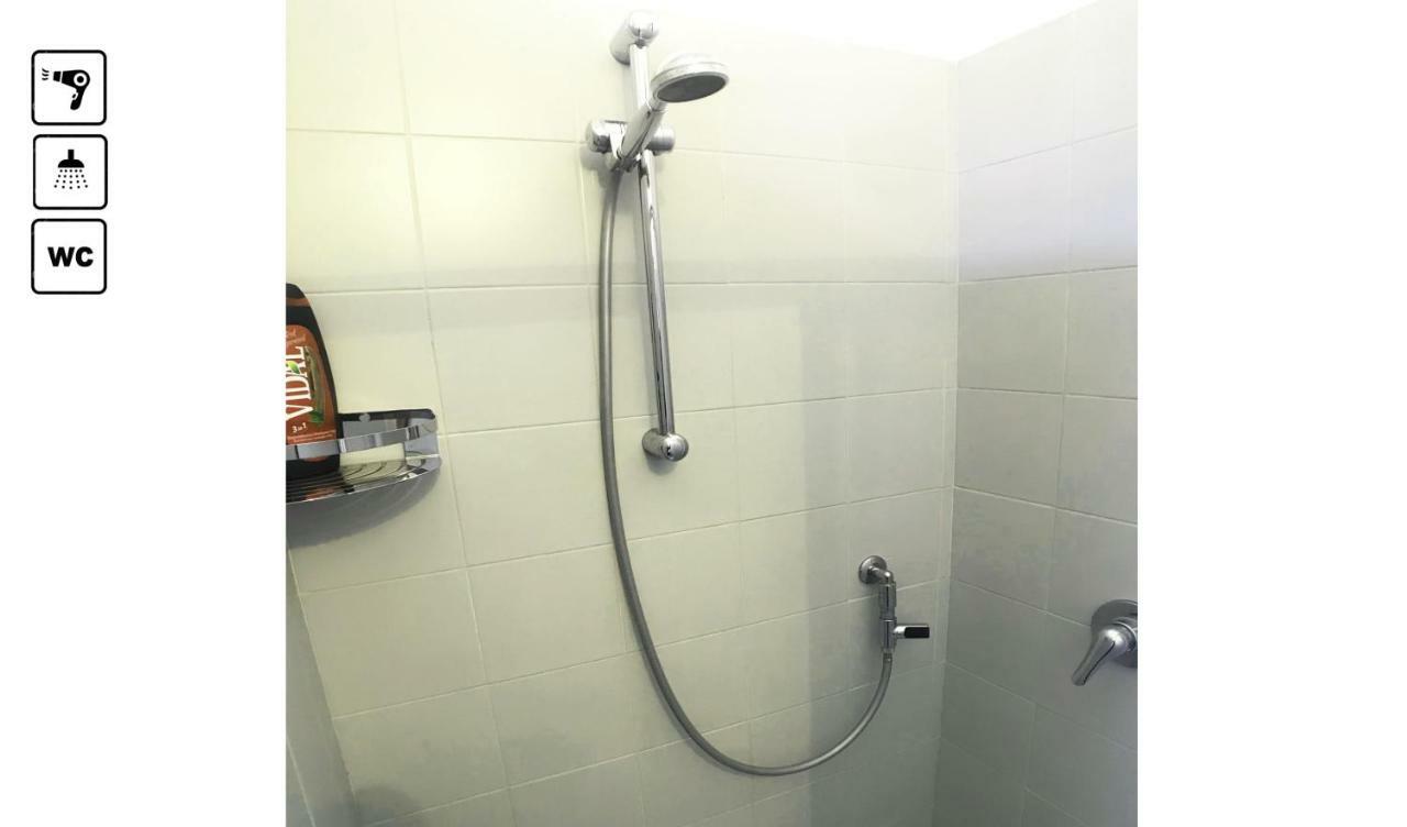 Duomo Luxury House 9 Pax Villa Milan Bagian luar foto